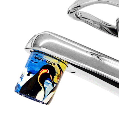 AquaClic-Strahlformer am Wasserhahn mit  Pinguin-Design: Verbrauchen Sie weniger Wasser und sparen Sie Energie!
