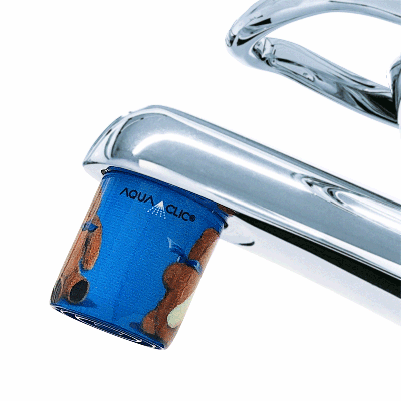AquaClic-Strahlregler mit  Teddy Mutzli-Design für einen wasser- und energiesparenden Hahn