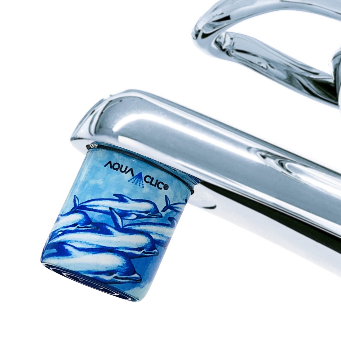 AquaClic-Strahlformer am  Friends-Design-Wasserhahn: spart Wasser, Energie und Kosten