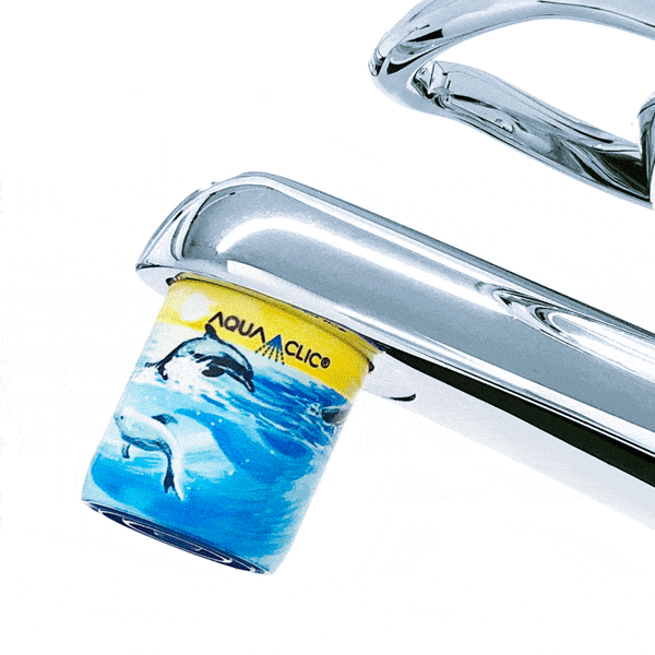 AquaClic-Formateur de jet sur le robinet design Baleine + Dauphin : réduit la consommation d'eau et permet de réaliser des économies de coûts et d'énergie.